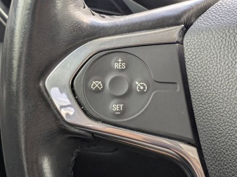 Used 2019 Chevrolet Traverse LT FWD image 31