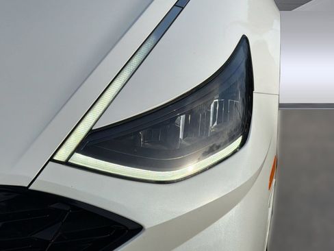 Used 2020 Hyundai Sonata SEL w/ Premium + Sunroof Package FWD image 12