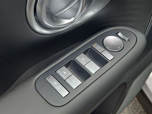 New 2026 Hyundai Ioniq 9 SE image 15