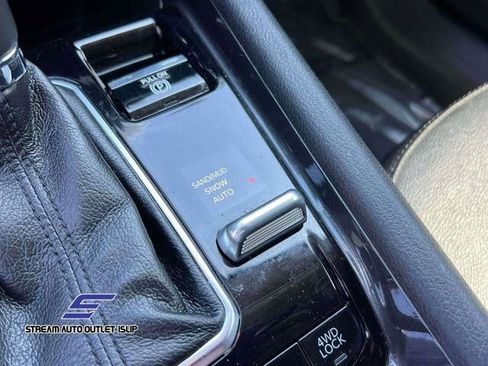 Used 2022 Jeep Compass Latitude image 34