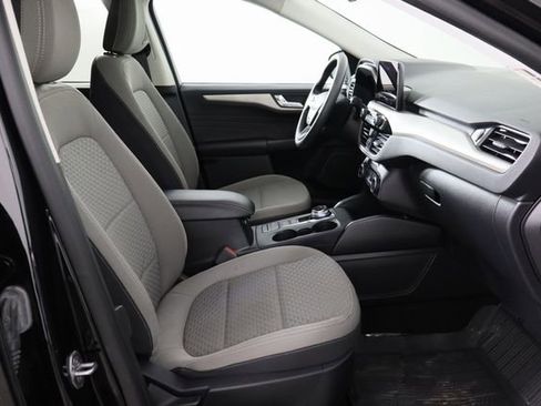 Used 2021 Ford Escape SE image 19