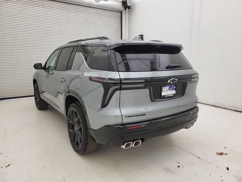 New 2026 Chevrolet Traverse RS w/ LPO, Floor Liner Package FWD image 24