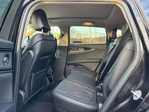 Certified 2022 Lincoln Nautilus Reserve w/ Equipment Group 201A image 10