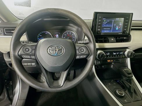 Used 2021 Toyota RAV4 XLE w/ Convenience Package AWD/4WD image 11