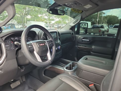 Used 2020 GMC Sierra 2500 SLT w/ SLT Premium Plus Package AWD/4WD image 18