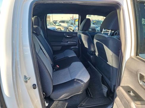 Used 2023 Toyota Tacoma TRD Off-Road image 14