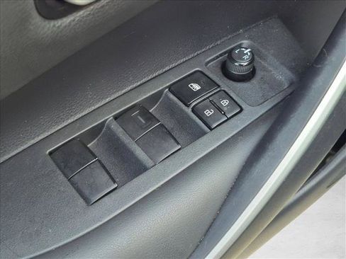 Used 2021 Toyota Corolla SE FWD image 9