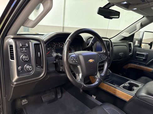 Used 2019 Chevrolet Silverado 3500 LTZ w/ Duramax Plus Package image 17