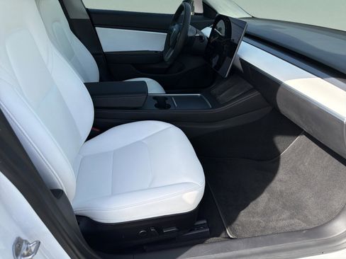 Used 2021 Tesla Model 3 Long Range image 19