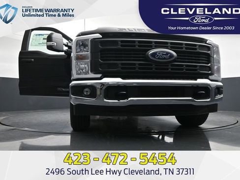 New 2025 Ford F250 XL w/ XL Chrome Package image 44