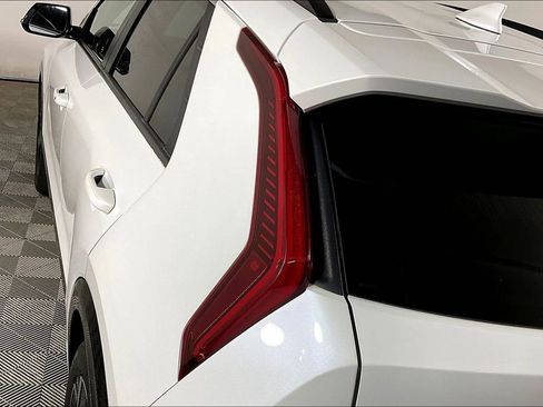 Used 2023 Kia Niro Wind image 28