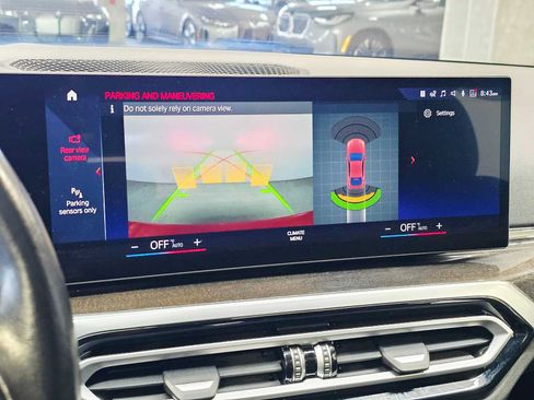Used 2023 BMW i4 eDrive35 w/ Premium Package RWD image 13