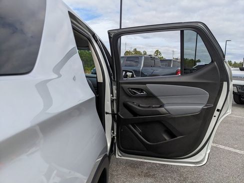 Used 2020 Chevrolet Traverse LT w/ LT Premium Package image 61