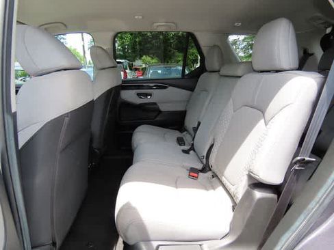Certified 2023 Honda Pilot LX image 14