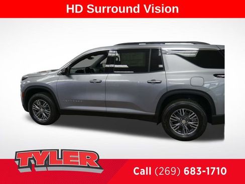 New 2025 Chevrolet Traverse LT w/ Driver Confidence Package image 4