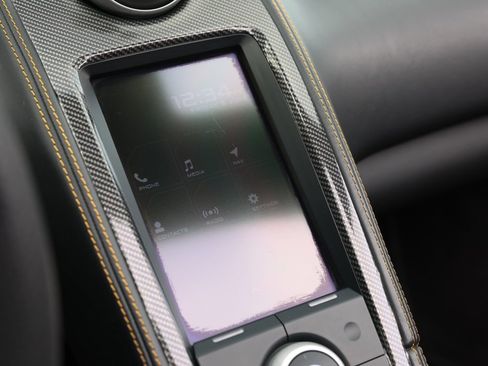 Used 2013 McLaren MP4-12C Spider image 26