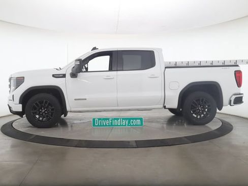 Used 2024 GMC Sierra 1500 Elevation w/ Preferred Package AWD/4WD image 9