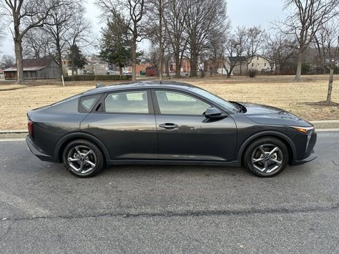 Certified 2025 Kia K4 LXS image 28