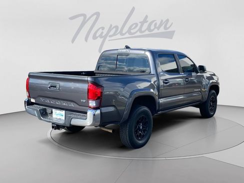 Used 2020 Toyota Tacoma SR5 RWD image 6
