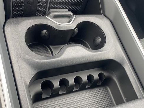 New 2026 RAM 1500 4x4 Crew Cab image 24