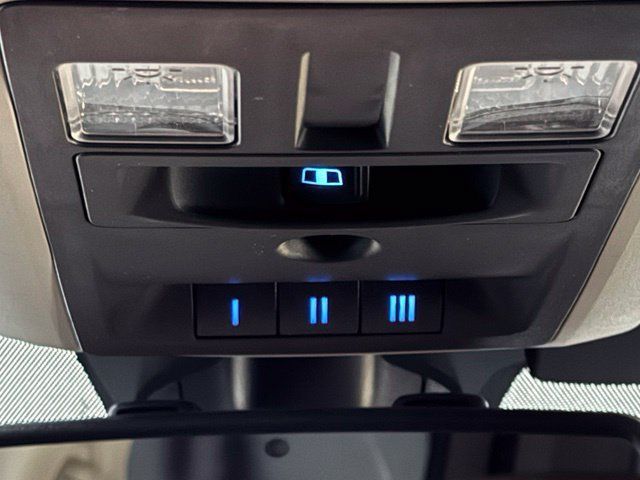 Used 2015 RAM 1500 Laramie Longhorn w/ Convenience Group AWD/4WD image 17