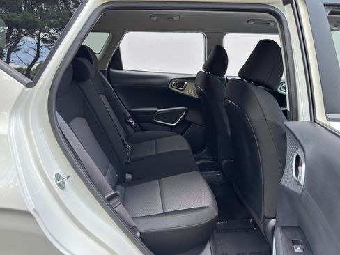 Used 2025 Kia Soul S FWD image 36