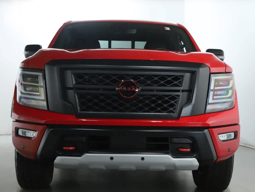 Used 2023 Nissan Titan PRO-4X w/ Pro-4x Convenience Package AWD/4WD image 5