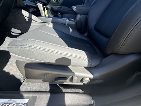 New 2026 Subaru Outback Premium AWD/4WD image 12