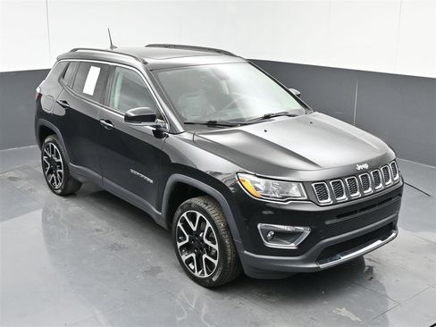 Used 2018 Jeep Compass Limited w/ Navigation Group image 23