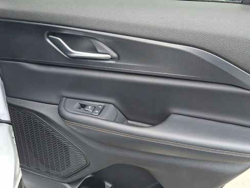 Used 2023 Jeep Grand Cherokee Laredo w/ Luxury Tech Group I image 14