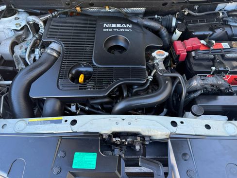 Used 2014 Nissan Juke S FWD image 23