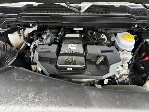 Used 2024 RAM 2500 Laramie image 32