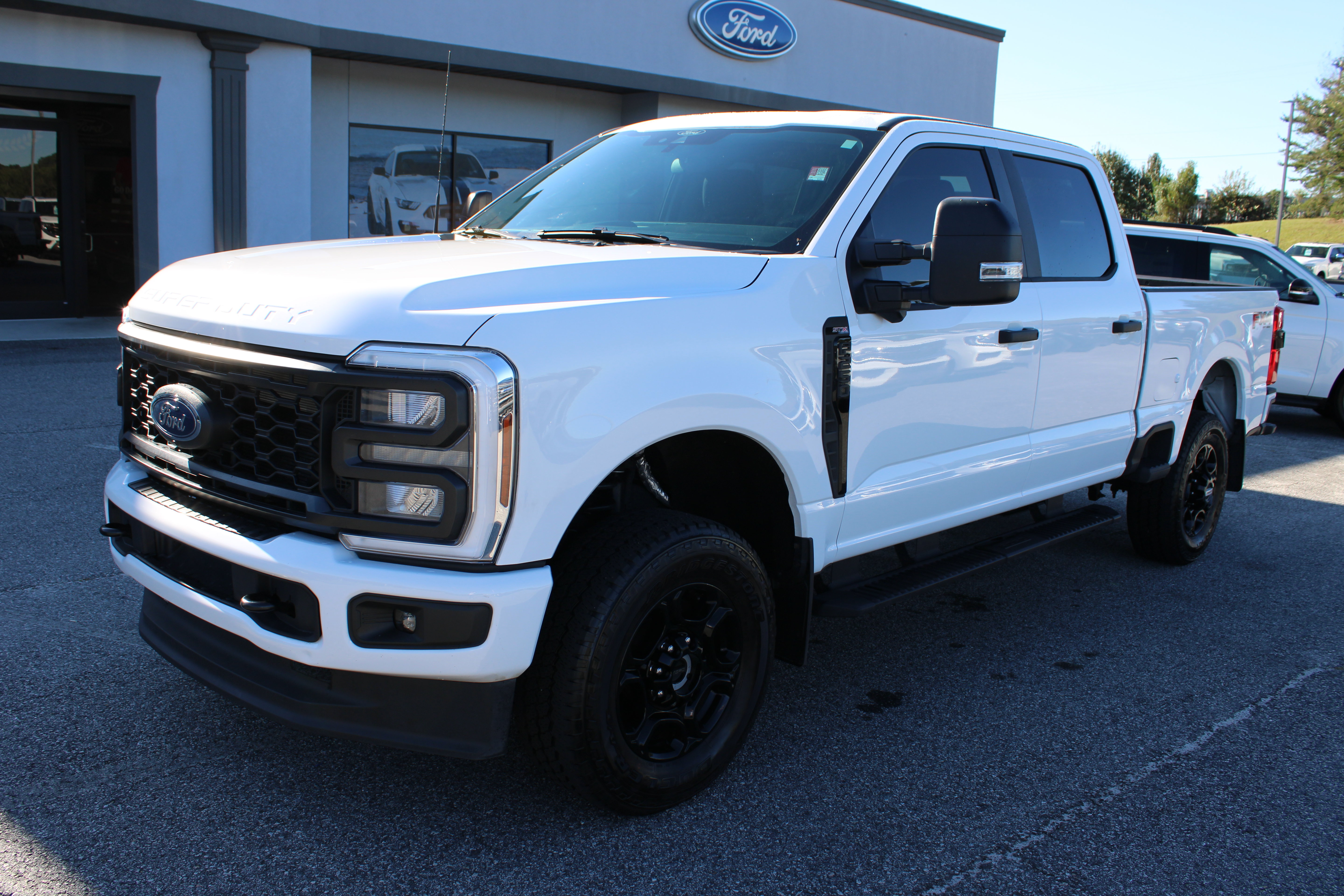 Used 2024 Ford F250 XL w/ STX Appearance Package AWD/4WD image 2