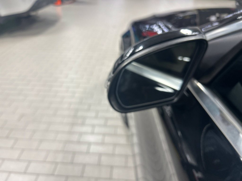 Used 2018 Mercedes-Benz C 350e Sedan image 17
