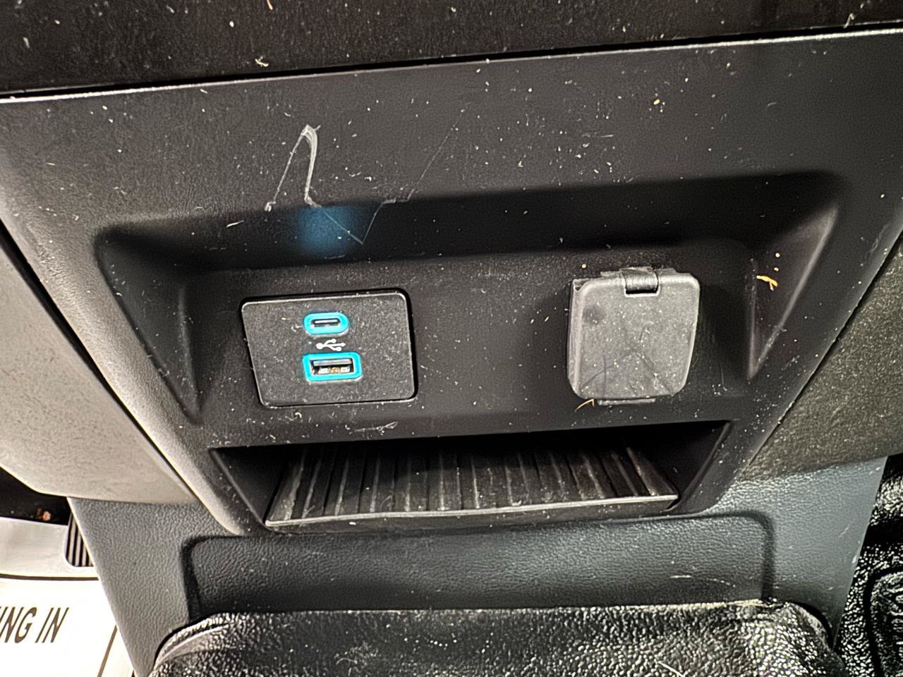 Used 2022 Ford F250 XL w/ Power Equipment Group AWD/4WD image 22