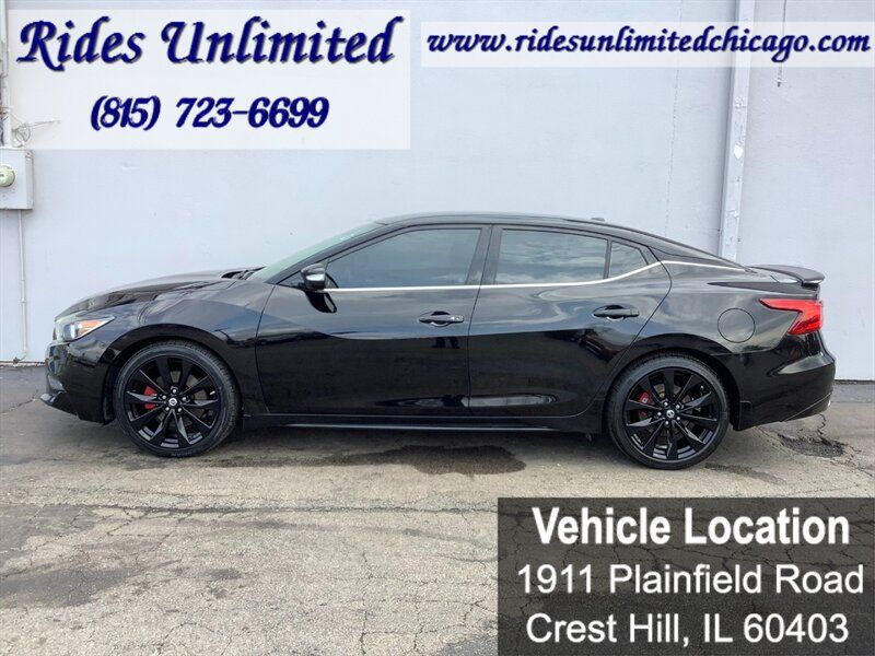 Used 2017 Nissan Maxima SR w/ Midnight Edition FWD image 3
