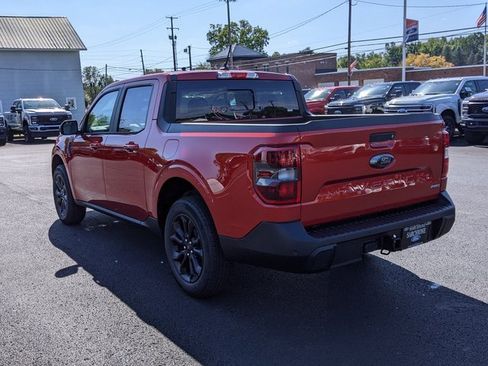 New 2024 Ford Maverick Lariat w/ Black Appearance Package image 18