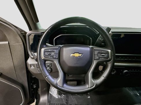 Used 2023 Chevrolet Silverado 1500 LT AWD/4WD image 13
