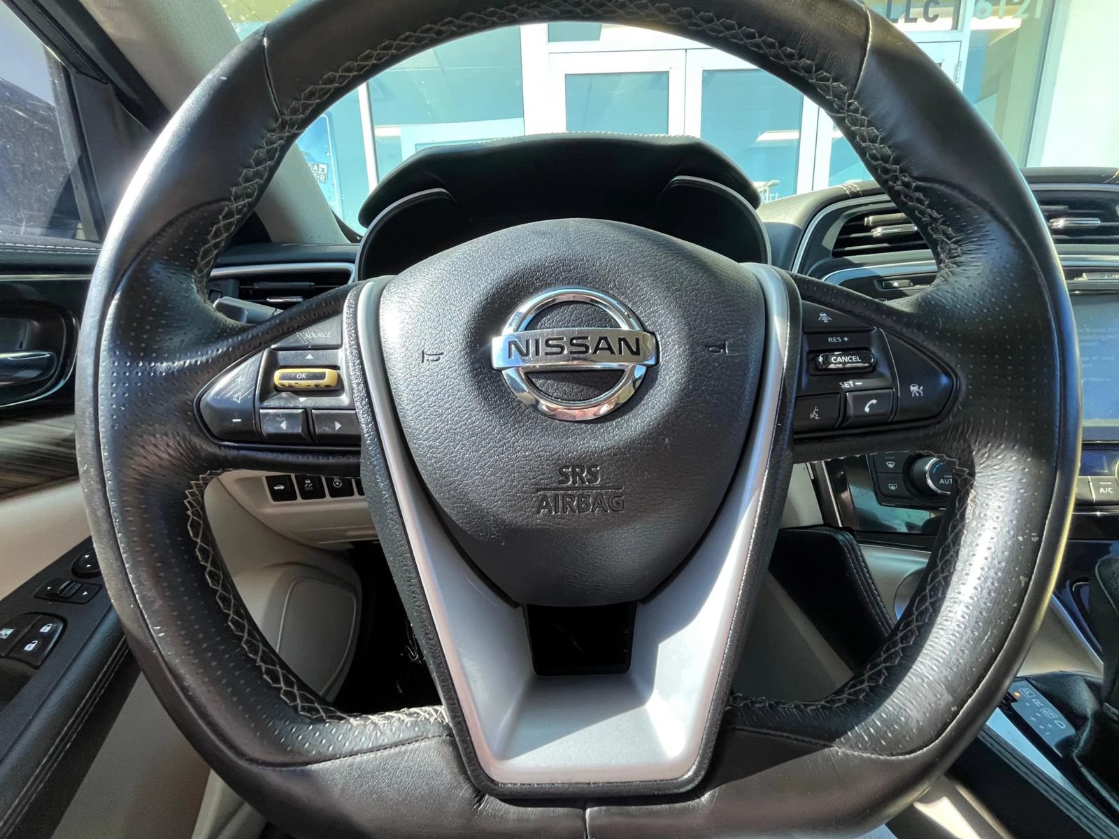 Used 2016 Nissan Maxima Platinum FWD image 12