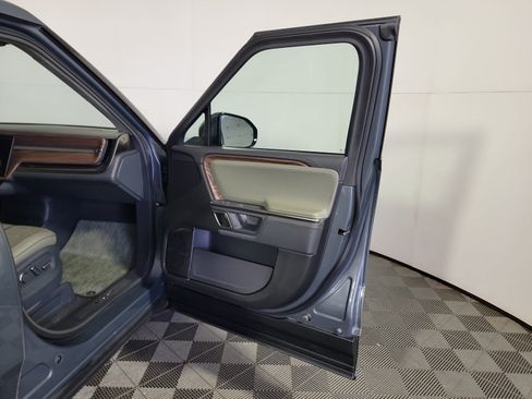 Used 2022 Rivian R1T Adventure AWD/4WD image 18