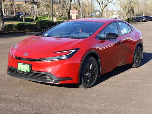 New 2026 Toyota Prius LE image 12