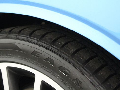 Used 2023 Dodge Challenger R/T RWD image 10