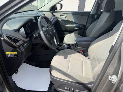 Used 2018 Hyundai Santa Fe Sport w/ 2.4L Value Package 02 AWD/4WD image 10