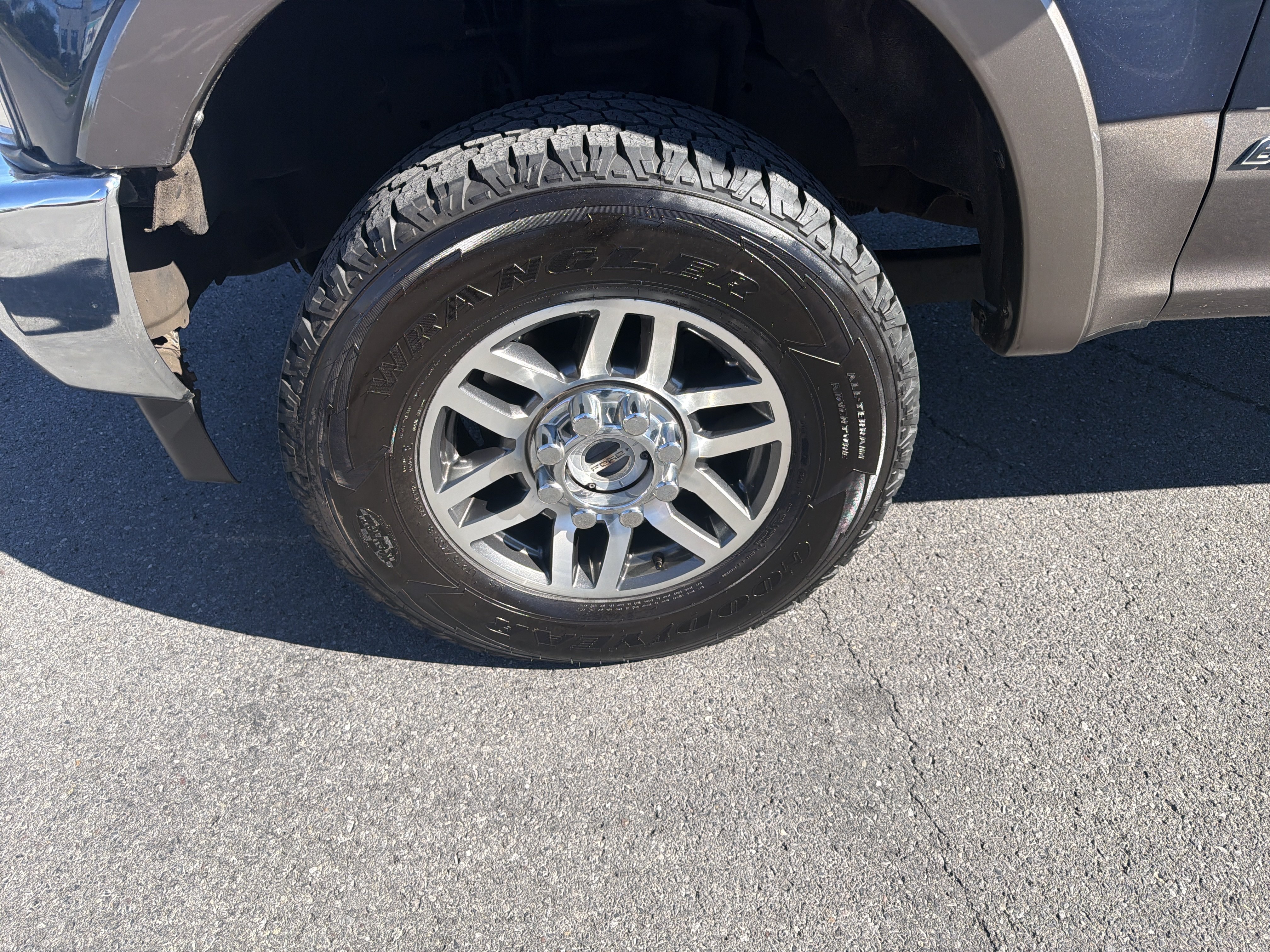 Used 2019 Ford F350 Lariat w/ Lariat Ultimate Package AWD/4WD image 11