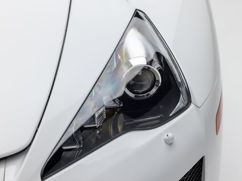 Used 2012 Lexus LFA RWD image 17