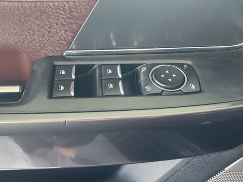 Used 2021 Ford F150 Lariat AWD/4WD image 12