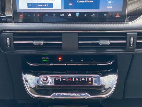 Used 2023 Lincoln Corsair Reserve w/ Jet Appearance Package image 22