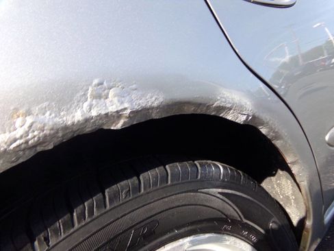 Used 2003 INFINITI I35 w/ Sunroof & Sunshade Pkg image 40