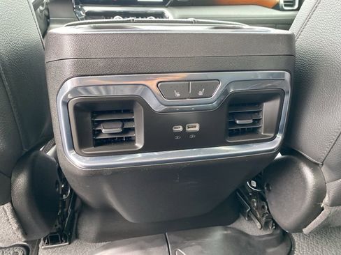Used 2024 GMC Sierra 3500 Denali w/ Denali Reserve Package AWD/4WD image 29