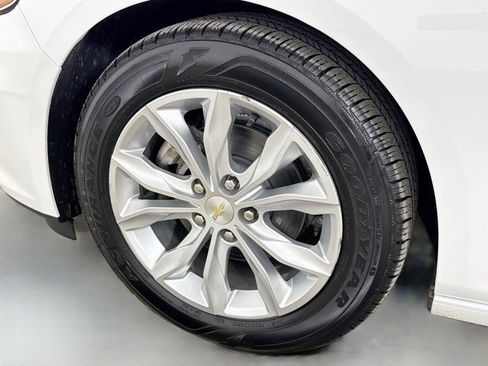 Used 2023 Chevrolet Malibu LT FWD image 30